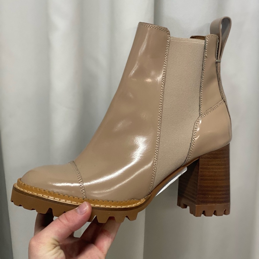 Elegant Beige Ankle Booties
